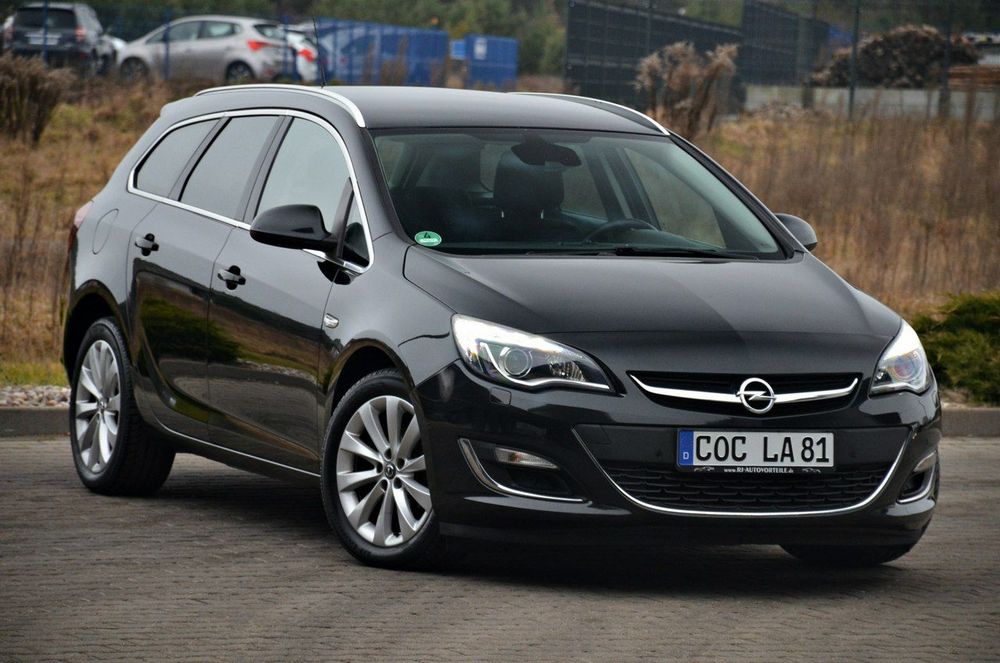 Opel Astra J 2012