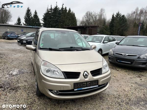 Renault Scenic 1.9 dCi FAP Avantage - 8