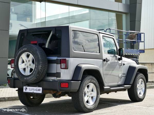 Jeep Wrangler - 10