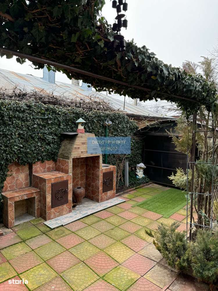 Casă de vânzare pe strada Tudor Vladimirescu-18