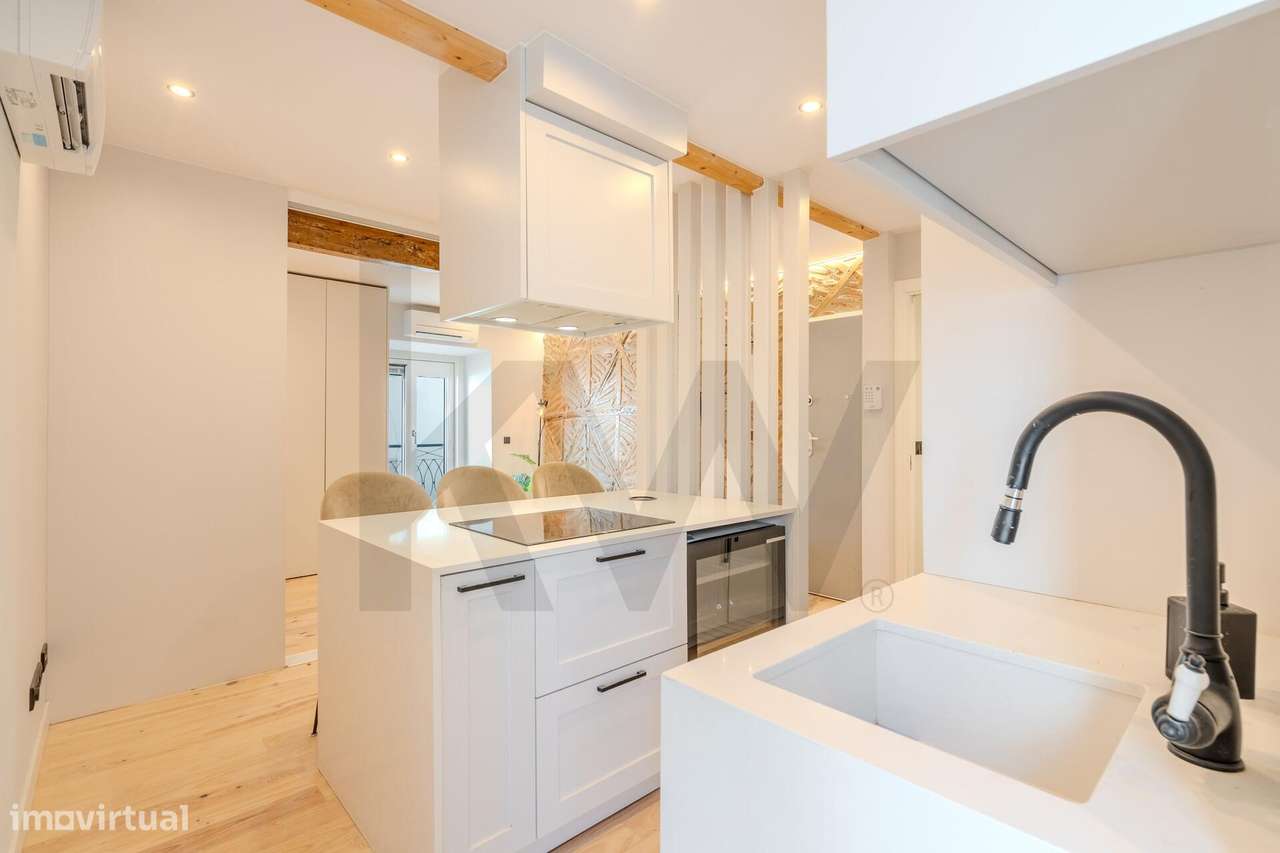 T1 remodelado com terraço de 24m2 no Largo das Olarias – conforto e ch - Grande imagem: 2/28