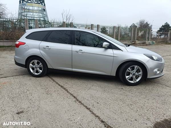 Ford Focus Turnier 1.6 TDCi DPF Titanium - 5