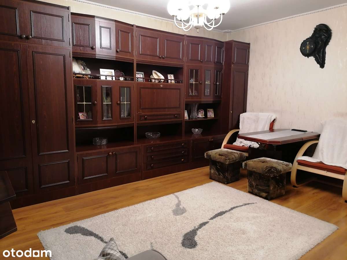 Trzypokojowe mieszkanie przy ul. E. Heila-0