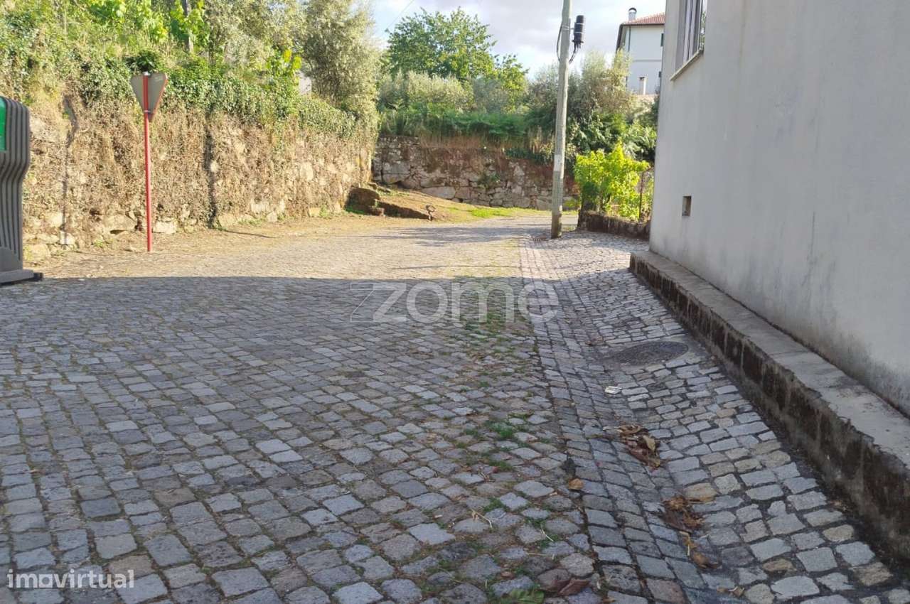 Moradia em Pedra com quintal em Matados, a 5 minutos Mangualde-27