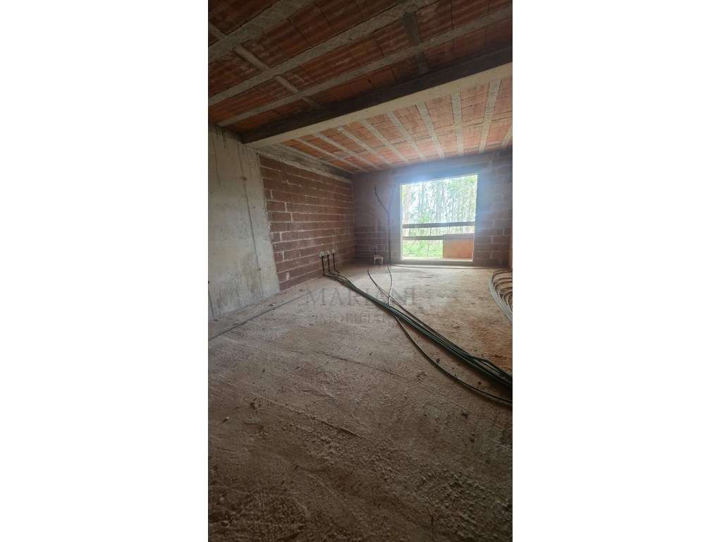 T1+1 Novo com Varanda e Garagem em Pedroso | Áreas Generosas | Nasc...-8