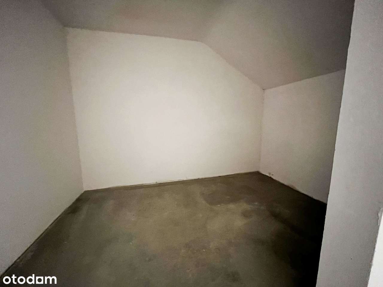 Pomieszczenie gospodarcze pow. 10,70 m² ul. F. Rzeźniczaka-9