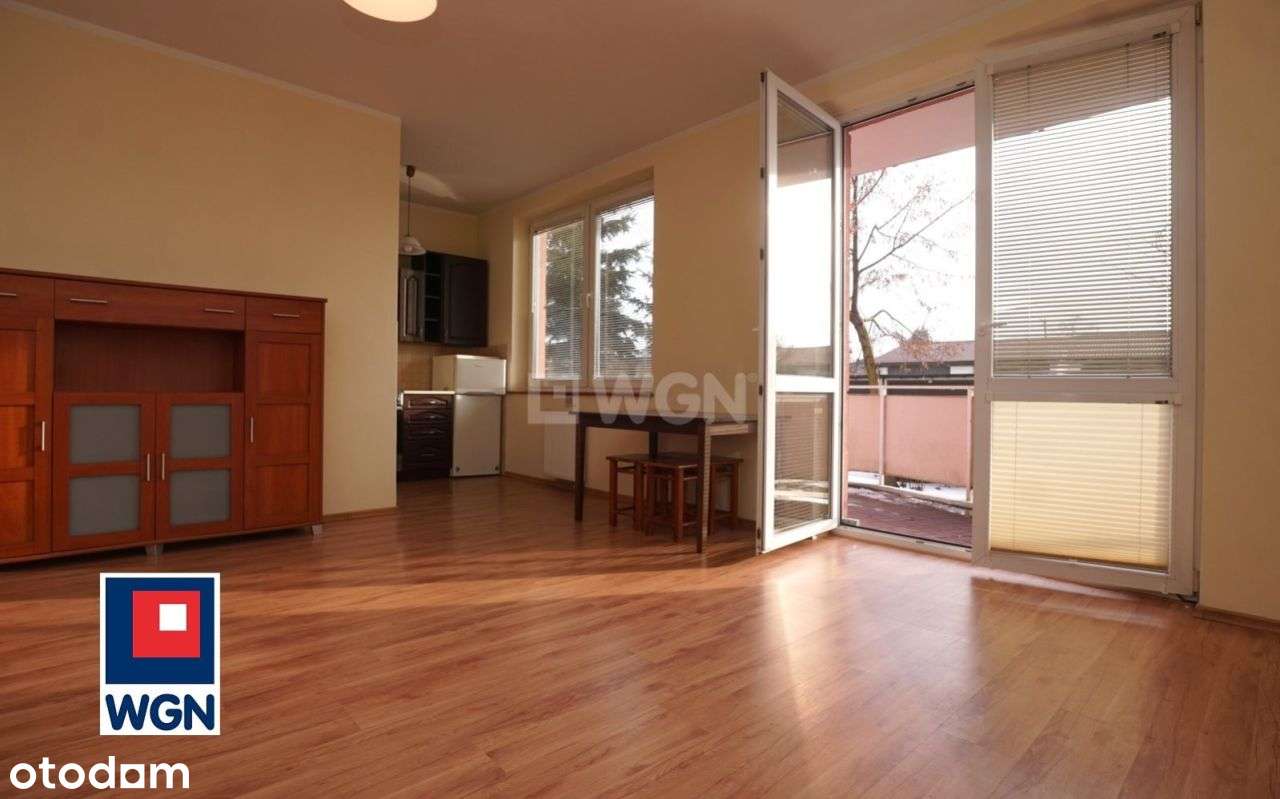 Mieszkanie z dużym tarasem.-11