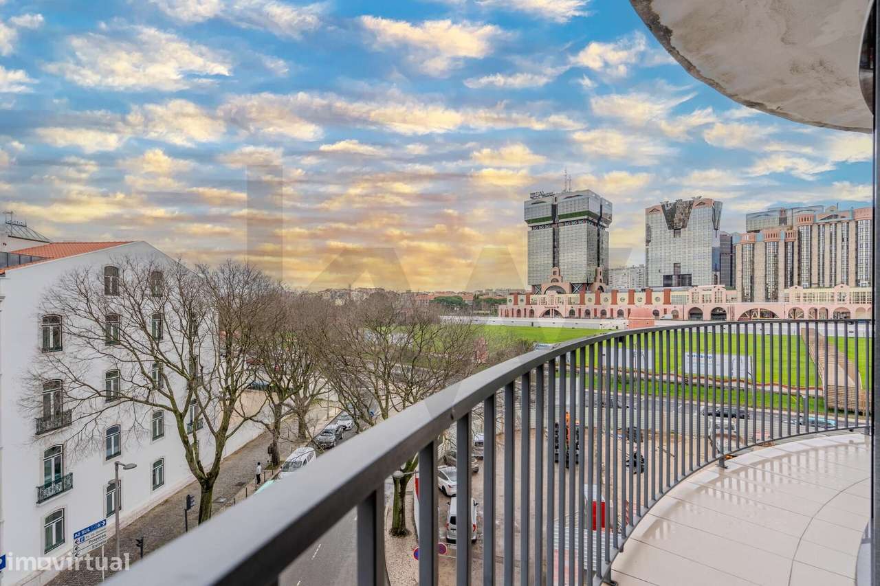 Apartamento T3 com 190m2, varanda, garagem e arrecadação, em Campo de - Grande imagem: 5/49