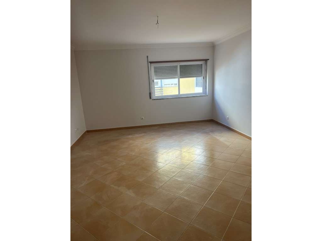 Excelente T2 para arrendar na Urbanização Moinho Do Guizo, Amadora - Grande imagem: 3/15