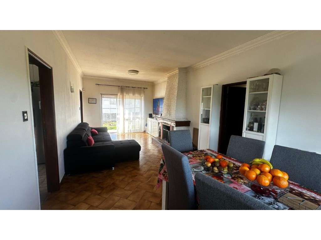 Vendese Quinta com Casa T4, Adega, Lagar e Terreno com Árvores de F...-49