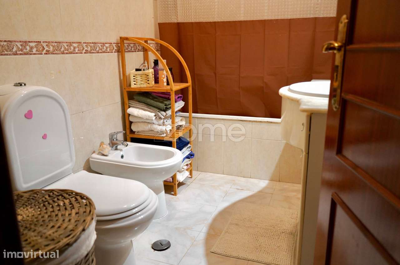 Apartamento T3 - Vale Mourão-26