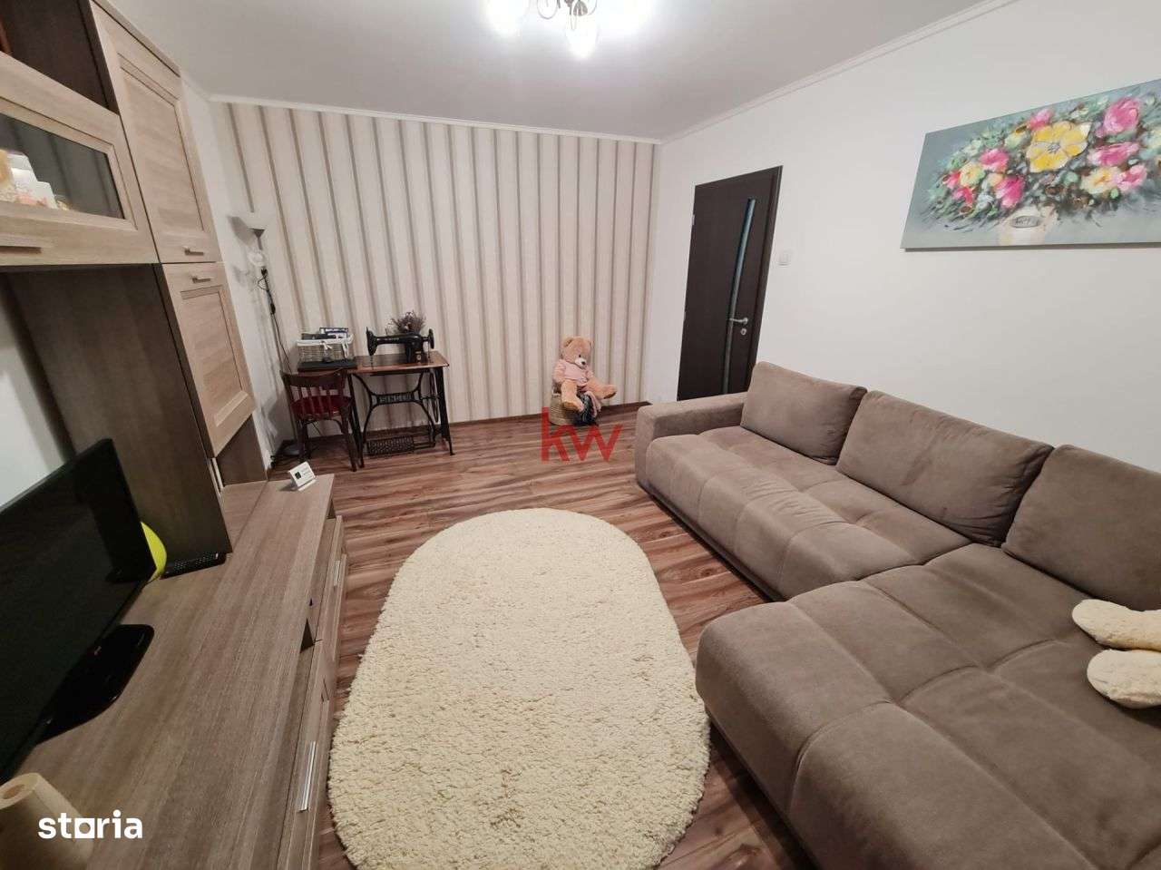 Apartament ultrafinisat cu balcon, la parter, in Pod de Piatra, fara r-7