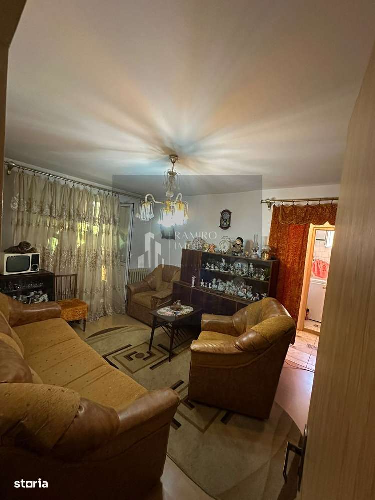 Apartament 3 camere Piata Progresul /etaj 2