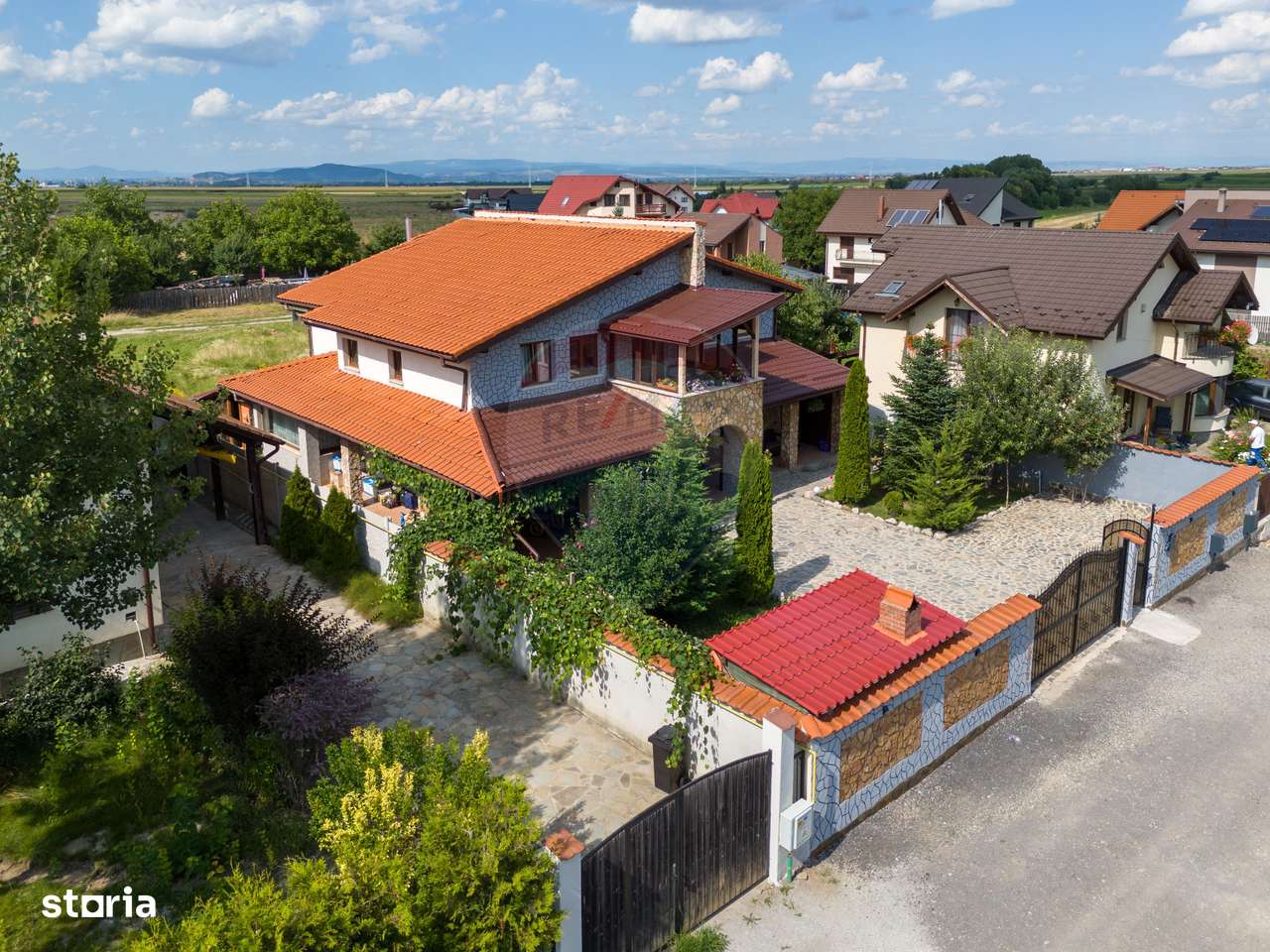 Conac, proprietate unica, in mijlocul naturii, Sacele! - Imagine principală: 4/20