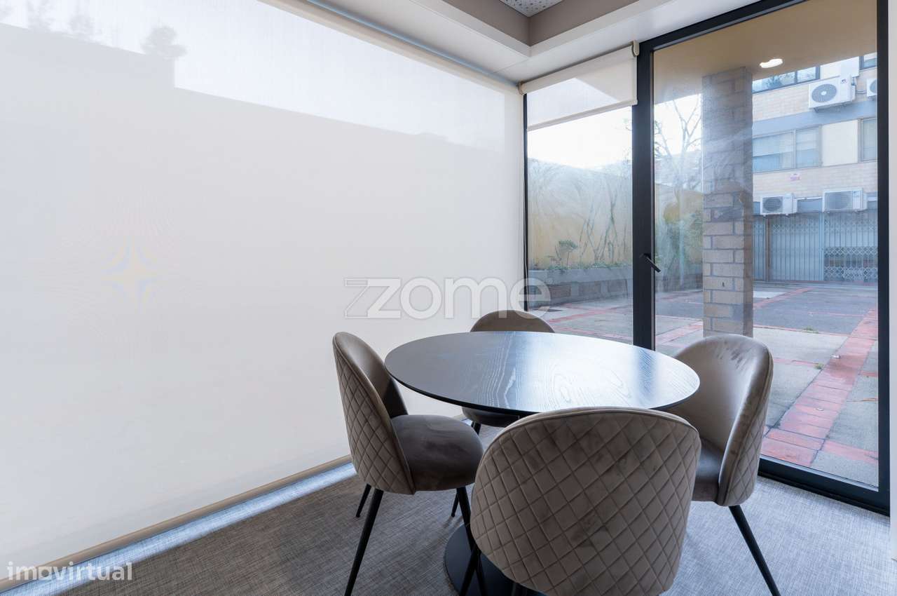 Escritório com Potencial de Conversão em Habitação Foz do Douro, Po... - Grande imagem: 5/15