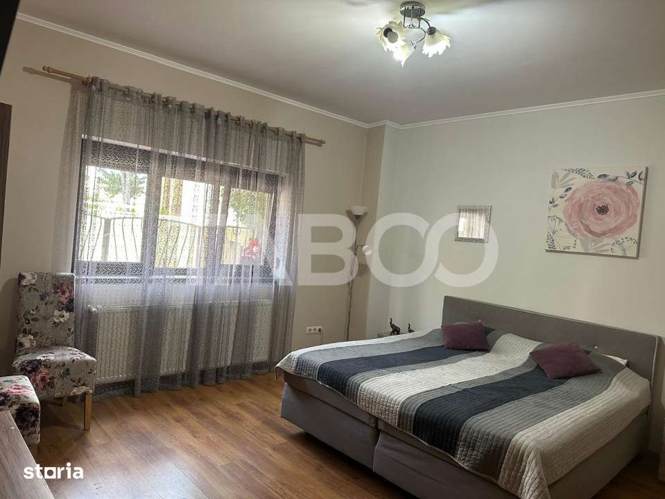 Casa cu 5 camere construita in 2012 in zona Vasile Aaron din Sibiu - Imagine principală: 4/19