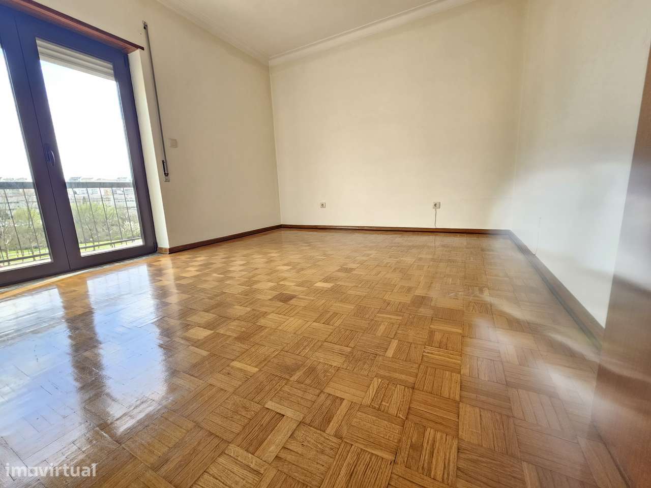 Magnífico T3 Viseu junto ao Tribunal | 4 varandas | Garagem | Elevador - Grande imagem: 5/15