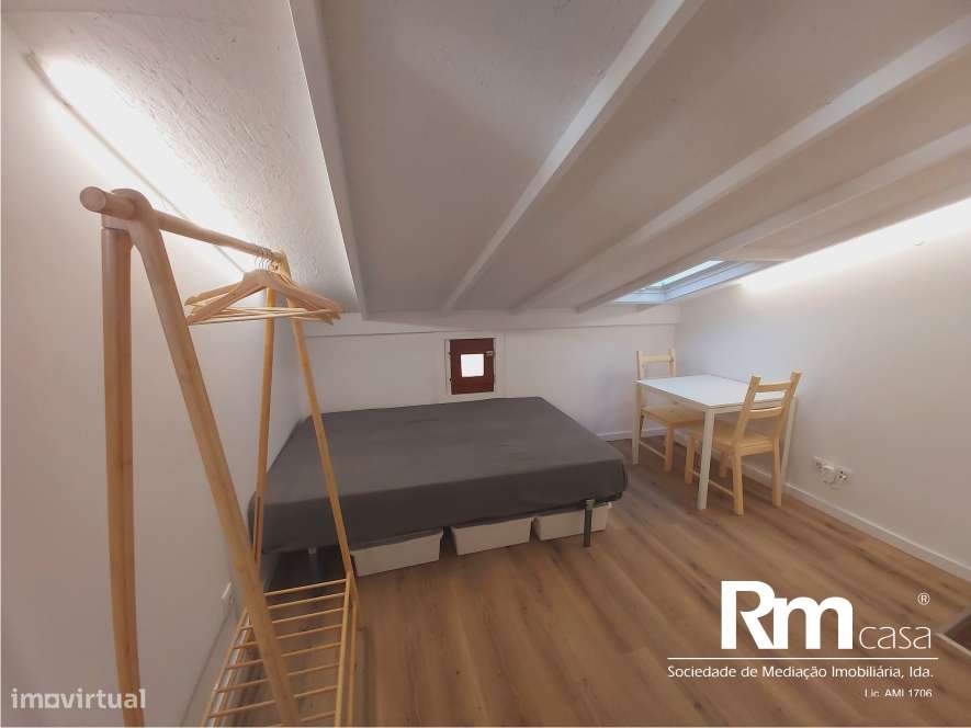 Excelente Prédio remodelado junto à Praça do Comercio-28