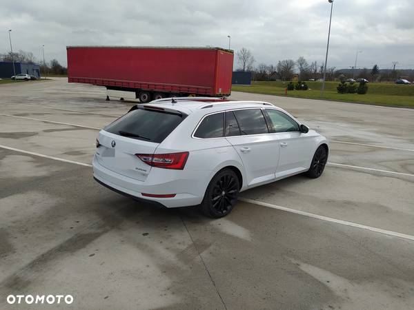 Skoda Superb 2.0 TDI 4x4 L&K DSG - 3