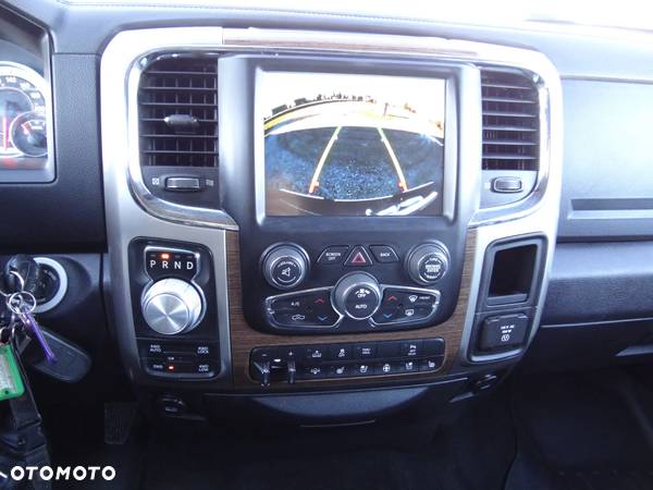 RAM 1500 Crew Cab Laramie - 11