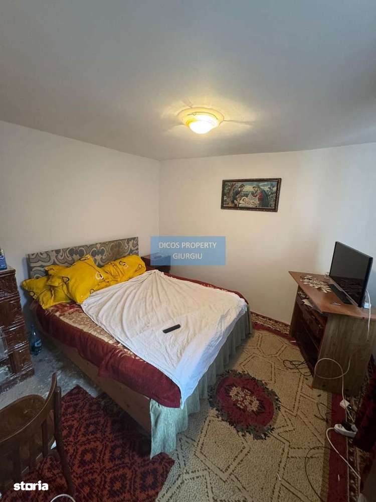 Casă cu garaj – str. Mărășești - Imagine principală: 4/13