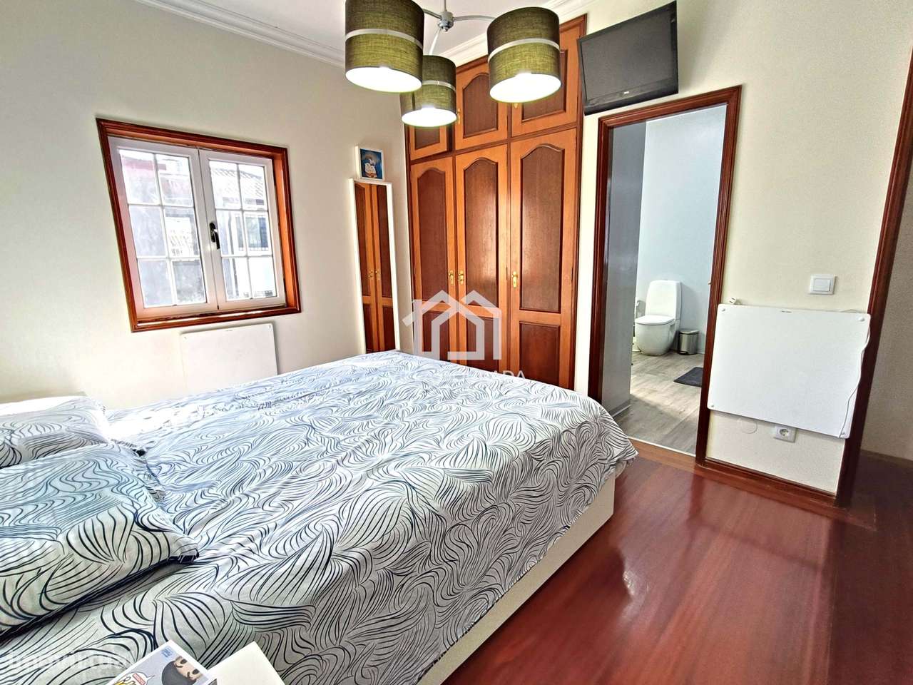 Moradia T3 ao centro de Pereiró com piscina. Aproveite!-15