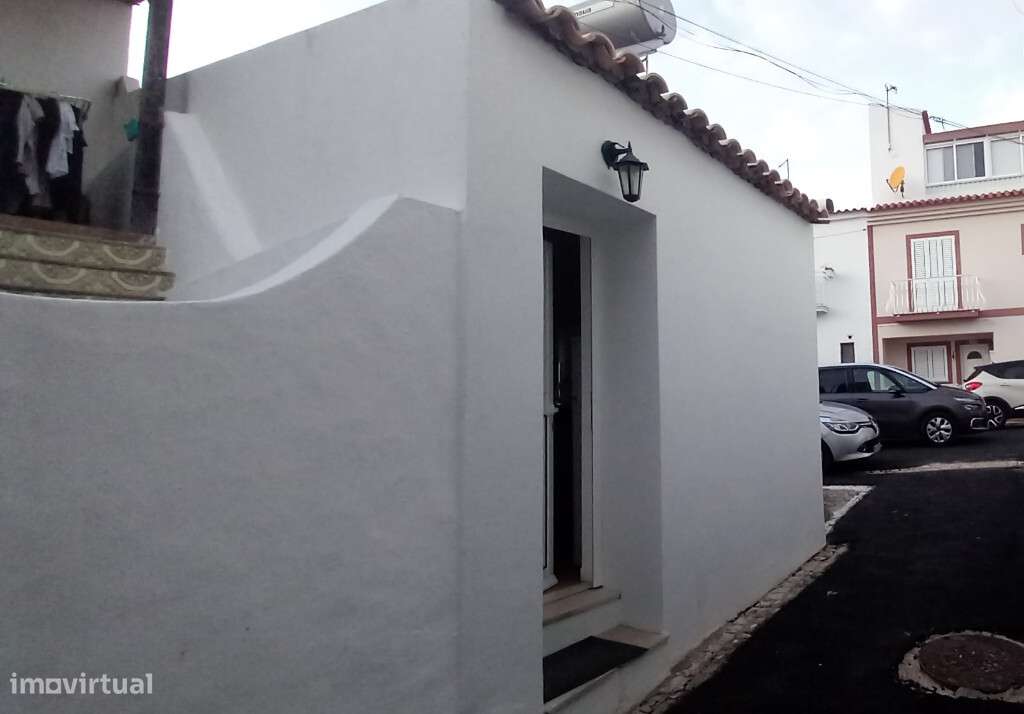 Moradia Geminada M1 com lugar de garagem em zona de Montes Raposos, Fa - Grande imagem: 2/9