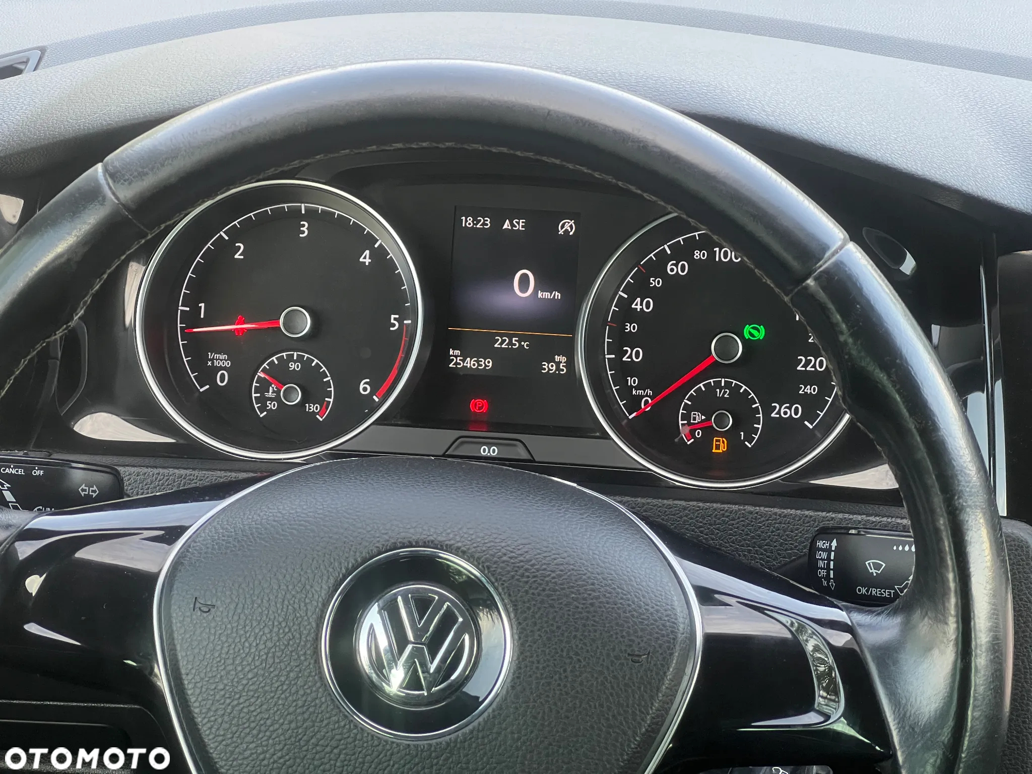 Volkswagen Golf Variant 1.6 TDI BlueMotion Technology DSG Cup - 16