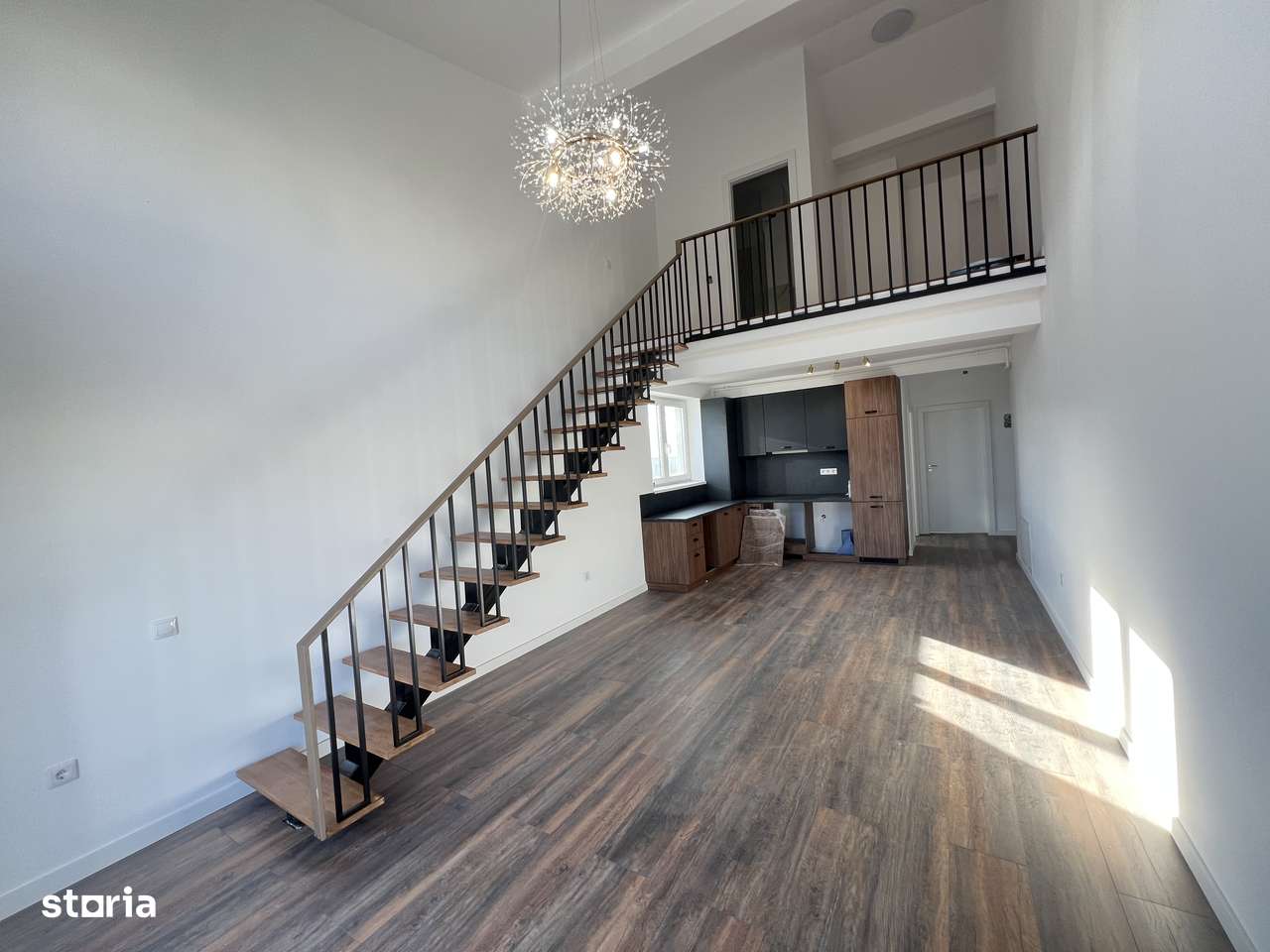 Apartament 4 camere, 2 bai, terasa - finisat + mobilier bucatarie-0