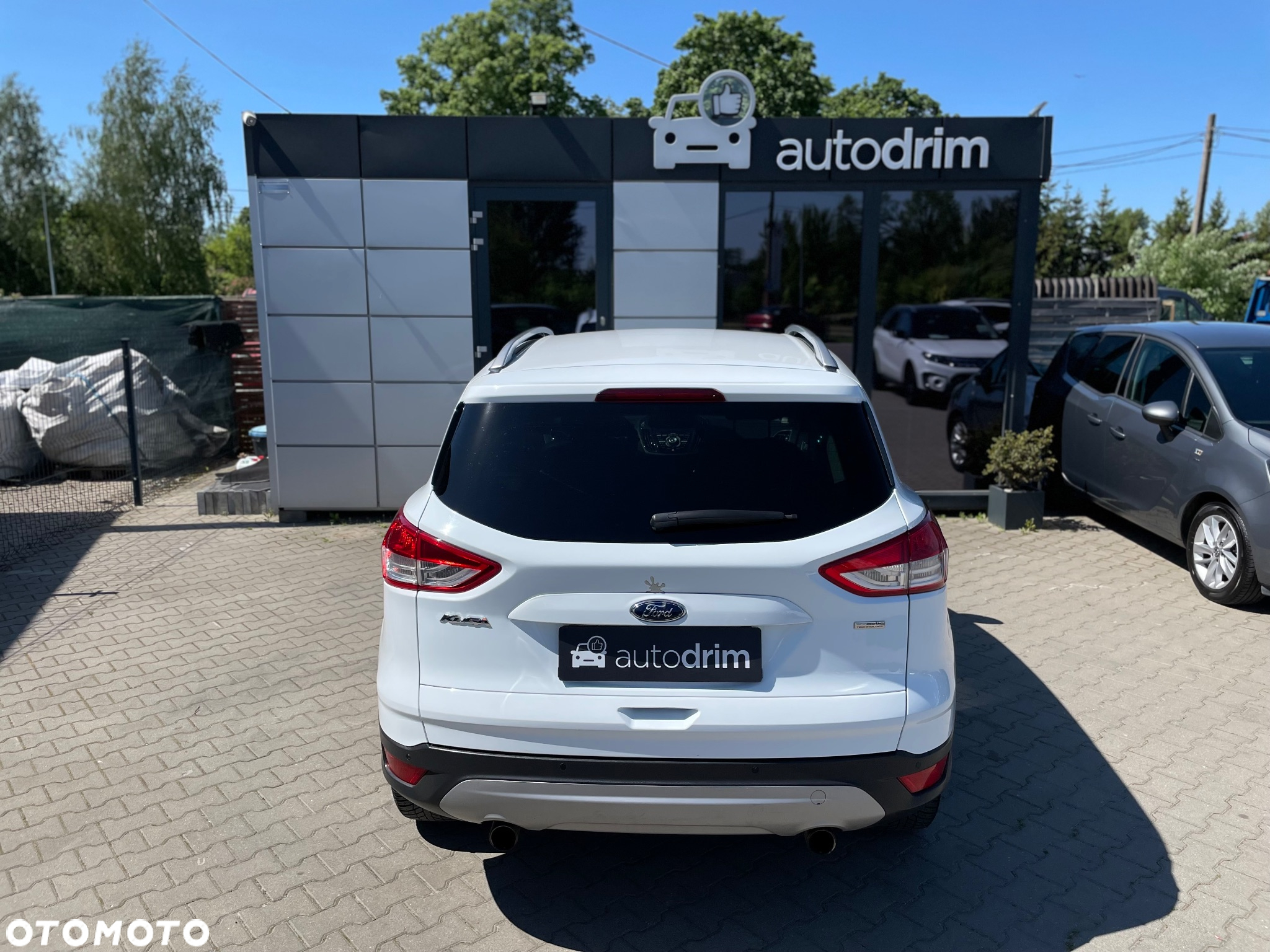 Ford Kuga 1.6 EcoBoost 2x4 Titanium - 9