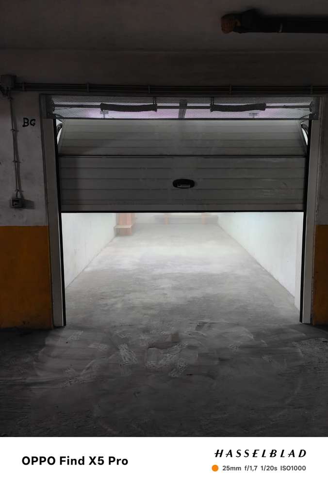 Garagem fechada com portão automático - Grande imagem: 5/20