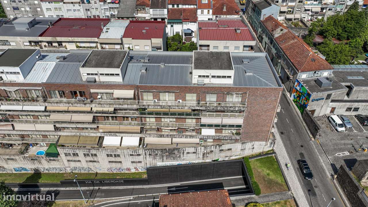 Arrendamento apartamento T1 na Rua José Afonso - Grande imagem: 3/17