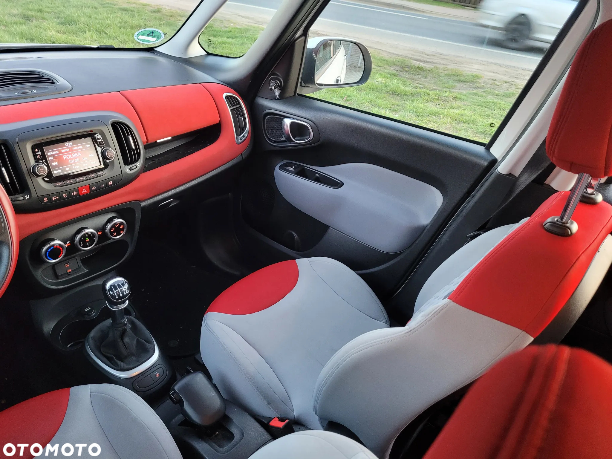 Fiat 500L 1.4 16V (RED) - 19