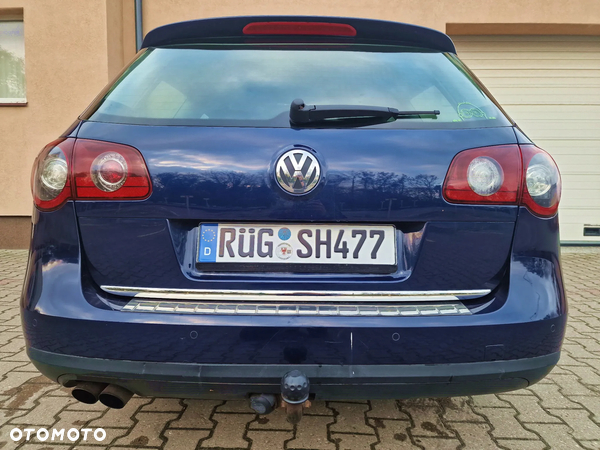 Volkswagen Passat Variant 2.0 TSI R-Line Edition - 16