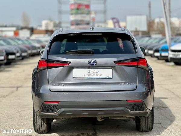 Lexus Seria NX - 10