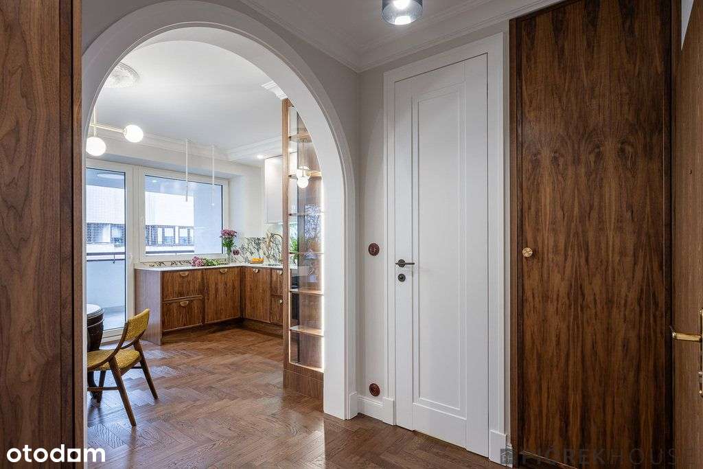 Piękny, Nowy apartament w odnowionym budynku !-3