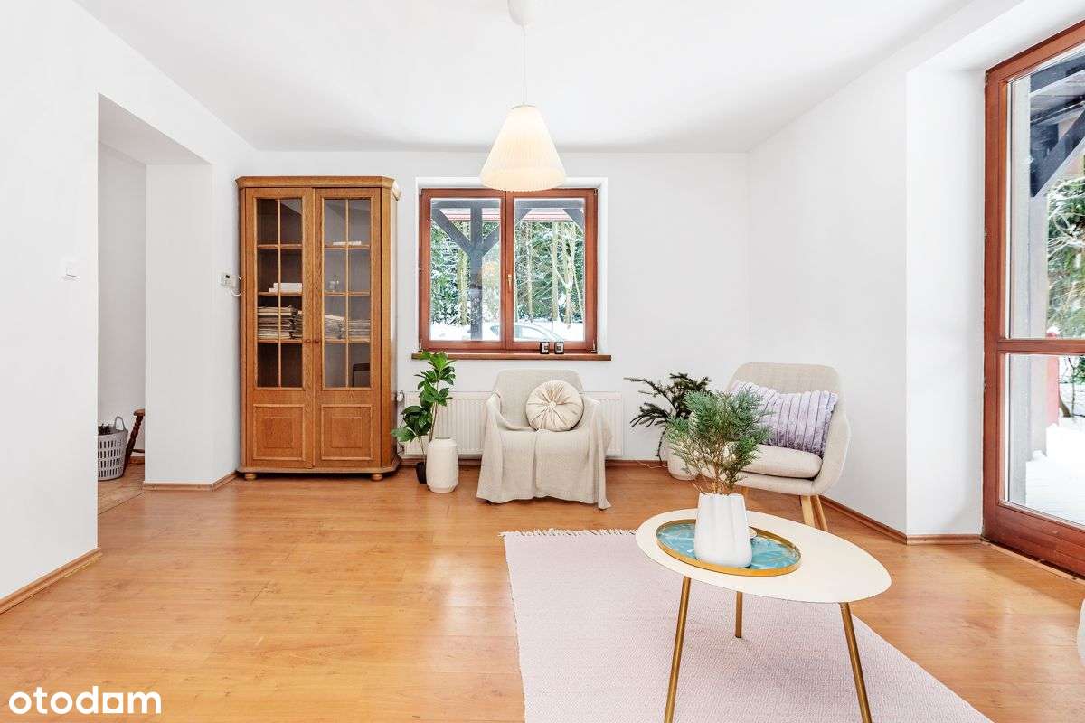 Dom jednorodzinny 138m, 6 pokoi z dużym tarasemm.-17