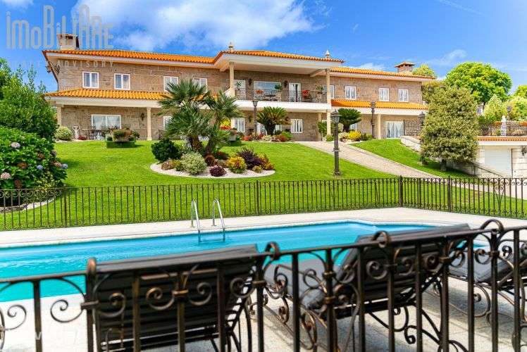 Vende-se Moradia Paços de Ferreira-17