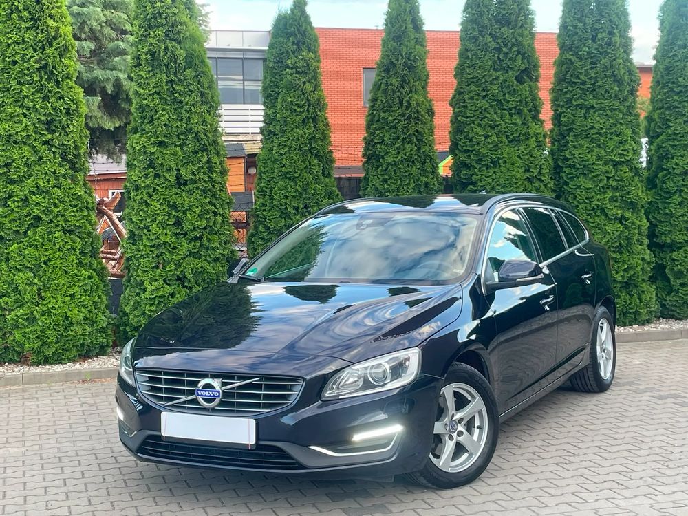 Volvo V60 I (2011-2018) D3 Momentum 2015