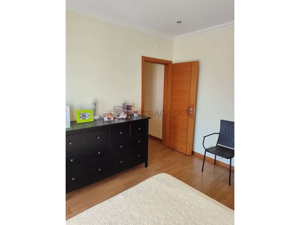 Vende-se Moradia V4 renovada com terraço, churrasqueira e horta a 5...-44