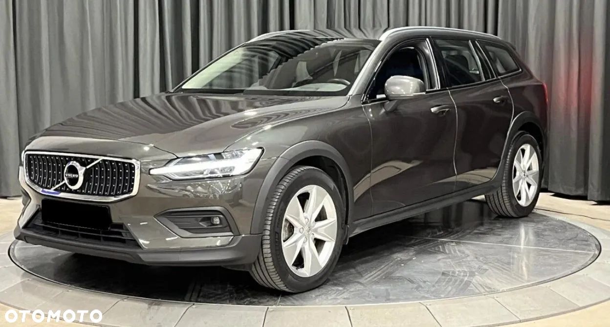 Volvo V60 Cross Country B4 D AWD Geartronic Pro - 1