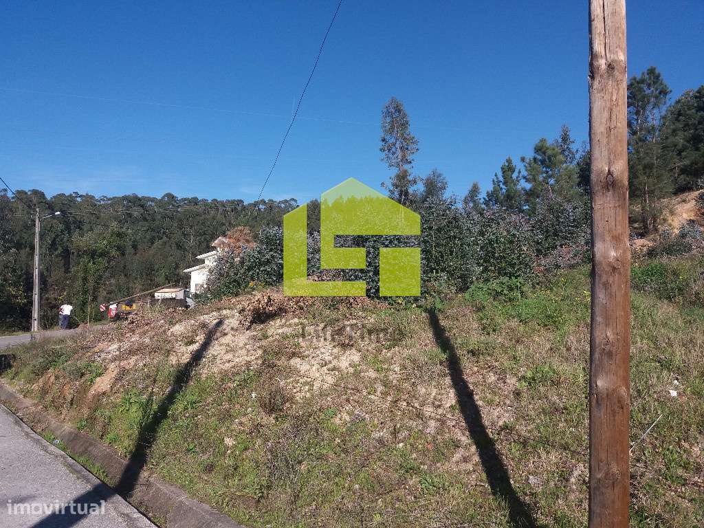 Terreno - Grande imagem: 2/4