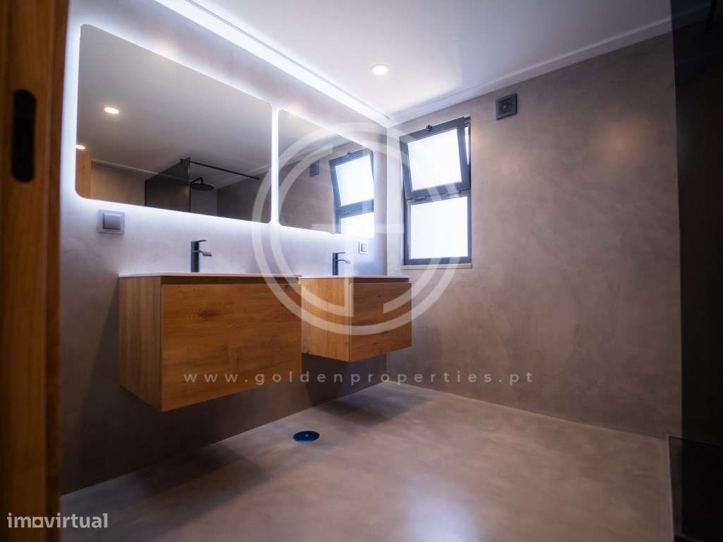 Invista na sua casa de sonho! Moradia T5 em Quarteira, perto da Pra...-27