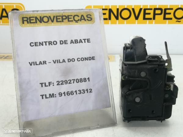 Fecho Porta Frente Dto Volkswagen Polo (6N2) - 1