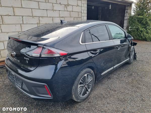 Hyundai IONIQ Plug-in-Hybrid 1.6 GDI Premium - 8