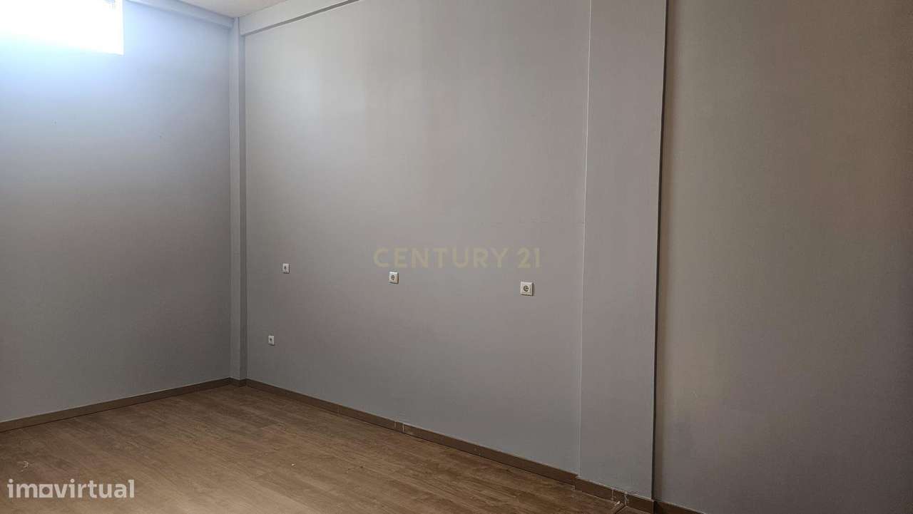 Loja para Arrendamento no Centro da Cidade da Maia - Grande imagem: 5/17