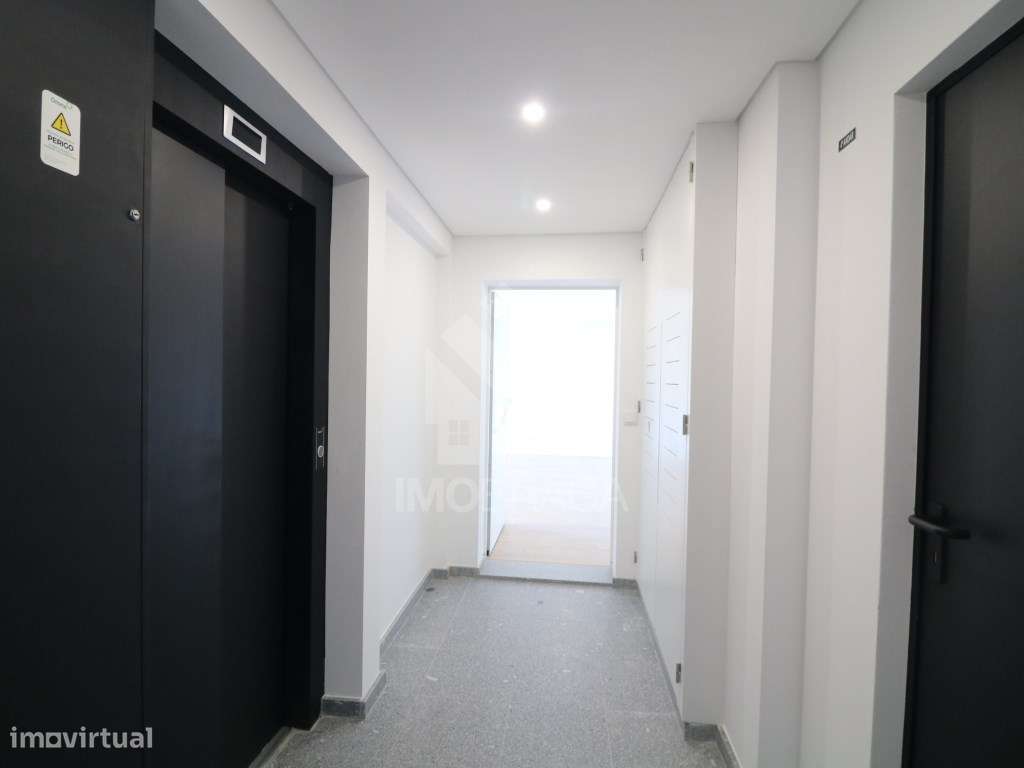 Apartamento T2 Novo, em São Vicente, Braga-12