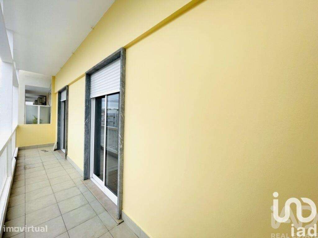 Apartamento T4 em Faro (Sé e São Pedro) de 111,00 m2 - Grande imagem: 3/15