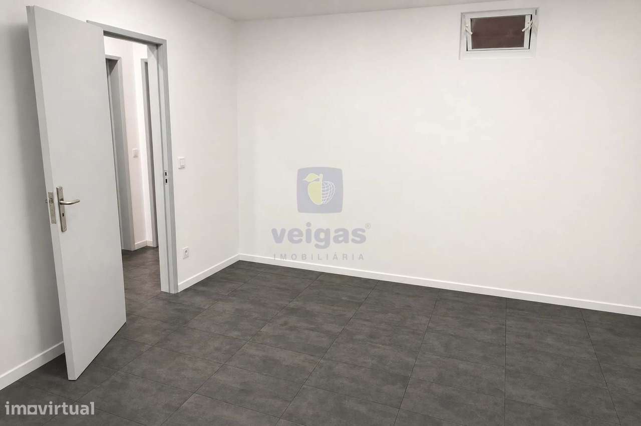 T1+1 com Logradouro - Totalmente remodelado  | Baixa da Banheira-12