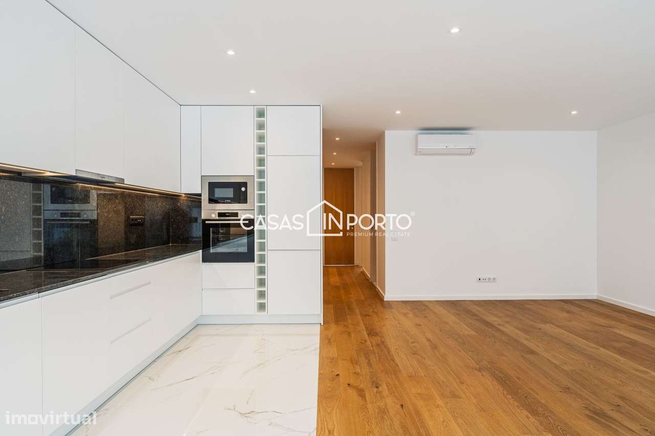 T2 de Luxo com Vista Panorâmica onde o Rio abraça o Mar-4